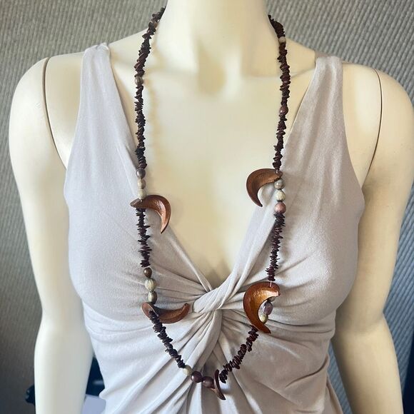 70's Vintage Necklace Hawaiian Koa Apple Seed Brown Puka Shell Tourist Lei Boho - Picture 2 of 11